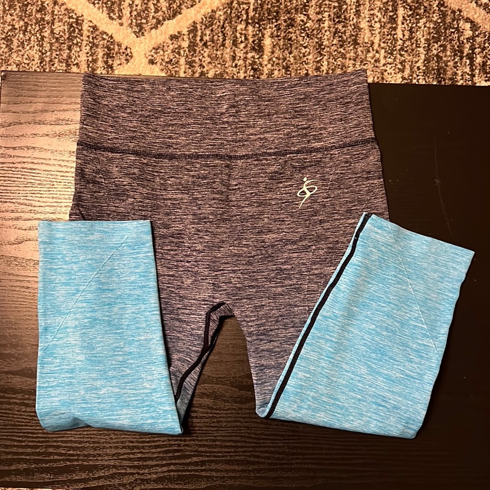 Cropped Leggings- Women’s; Size L/XL